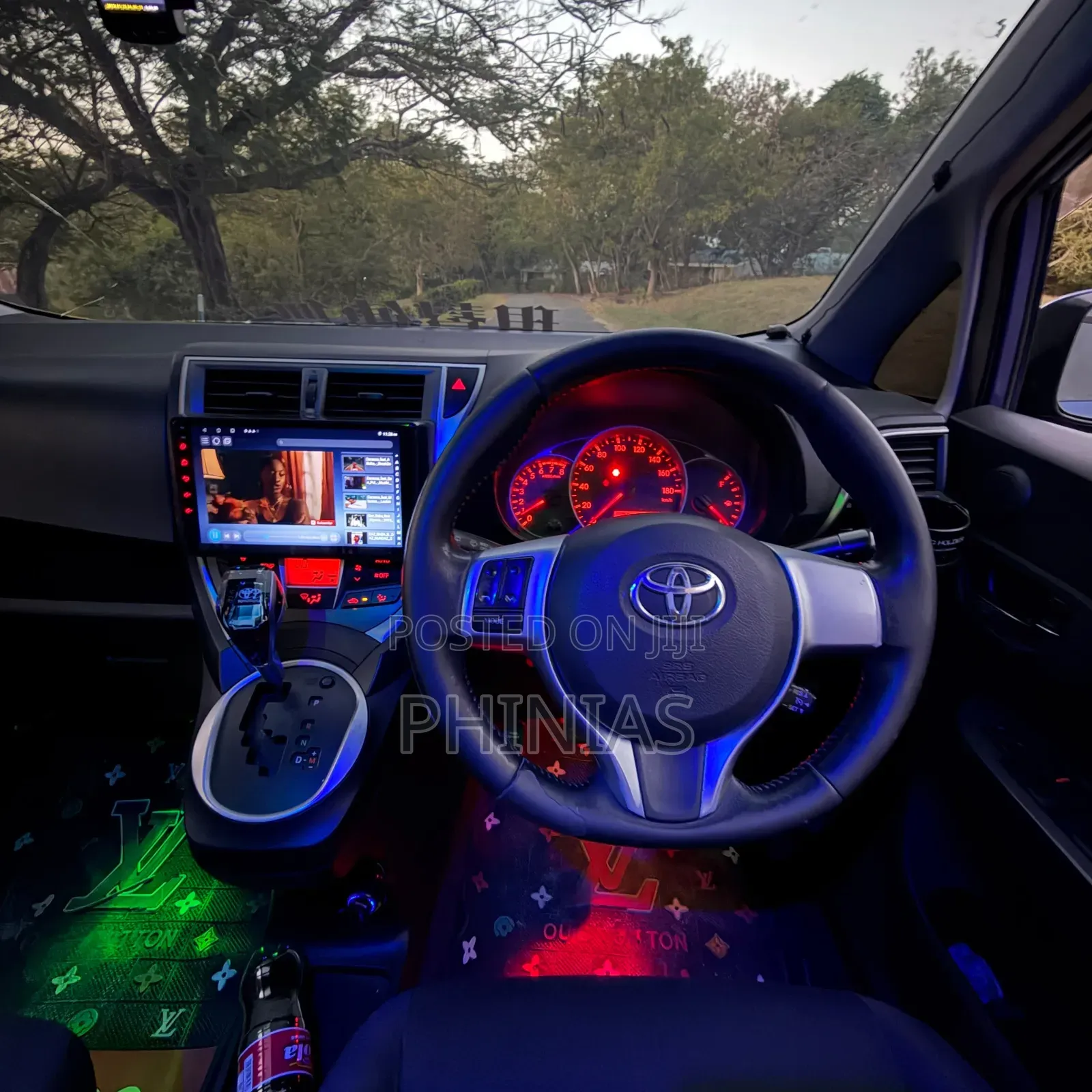 Toyota Ractis 2012 Blue