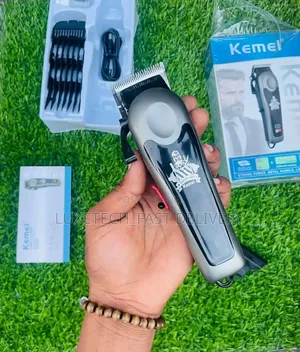 Kemei KM-1780 Rechargeable Hair Clipper –With Taper Lever Multipurpose