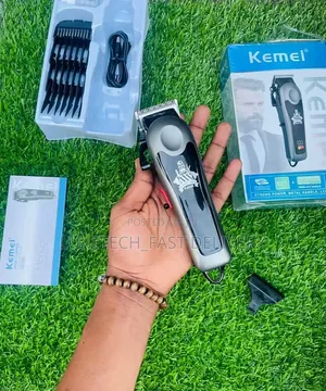 Kemei KM-1780 Rechargeable Hair Clipper –With Taper Lever Multipurpose