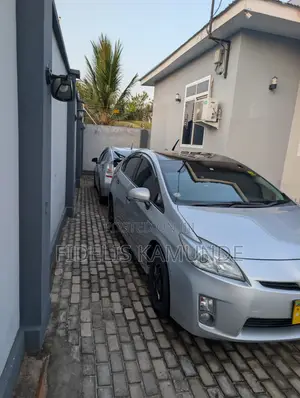 Toyota Prius 2010 Silver