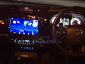 Toyota Hilux 2019 Black