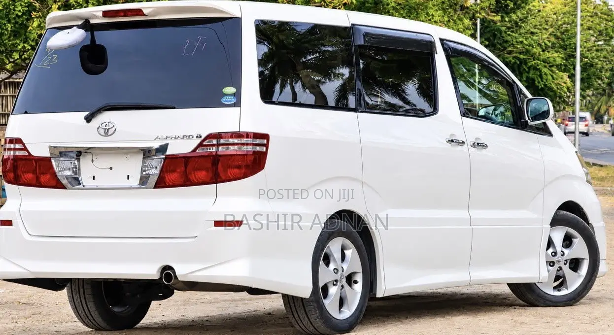 Toyota Alphard 2.4 Petrol FWD 2007 Off white