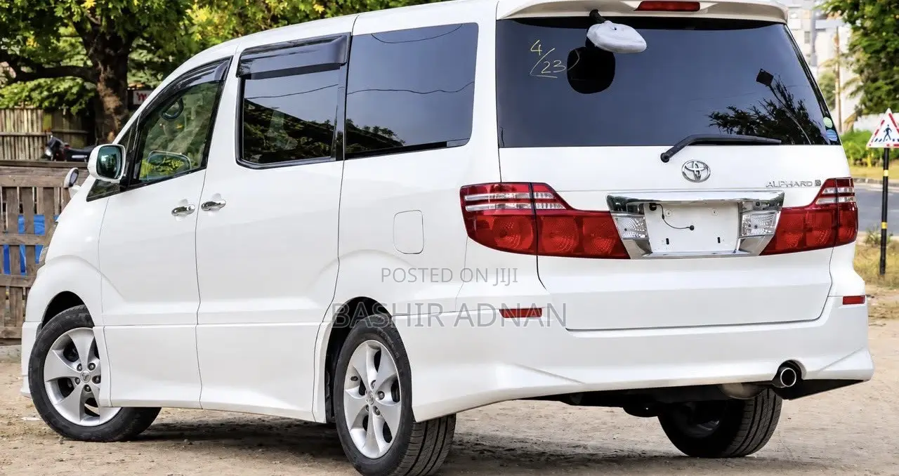 Toyota Alphard 2.4 Petrol FWD 2007 Off white