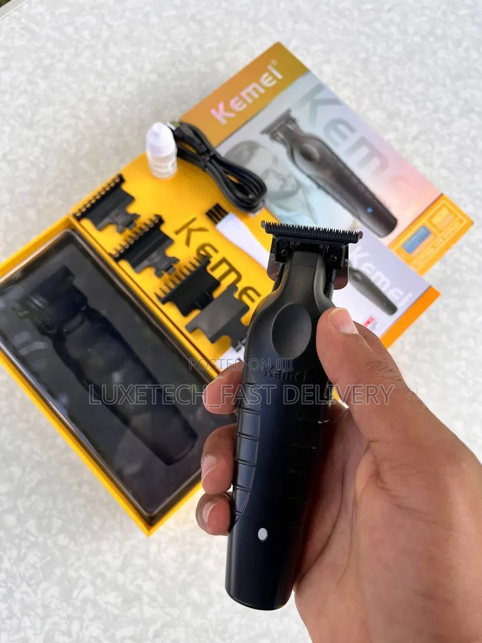 Kemei KM-2299 Professional Cordless Hair/Beard Trimmer and Bald Shaver