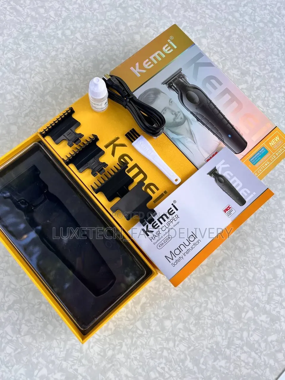 Kemei KM-2299 Professional Cordless Hair/Beard Trimmer and Bald Shaver