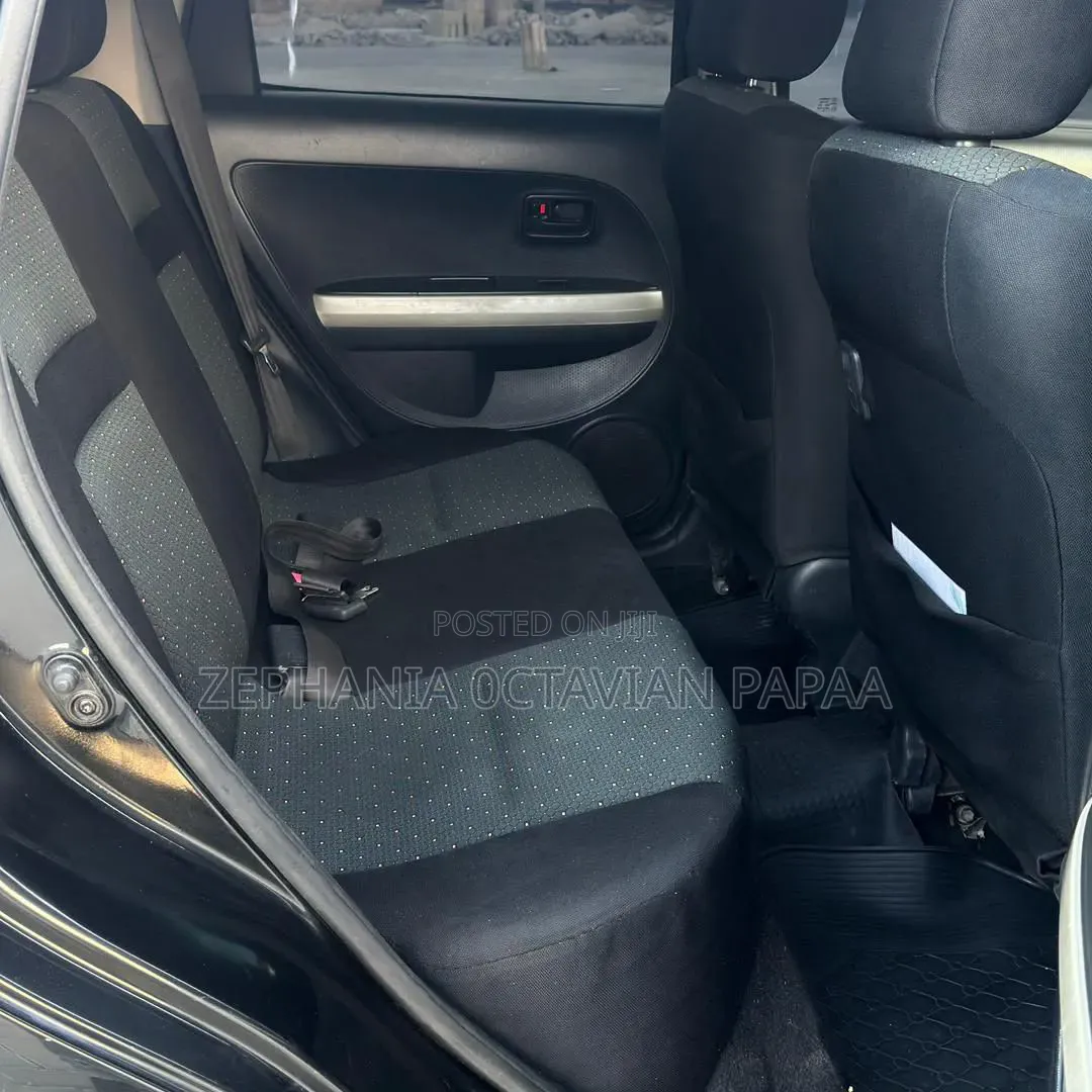 Toyota IST 2005 Black