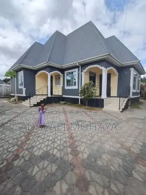 4bdrm House in Azam Complex, Mbagala for sale