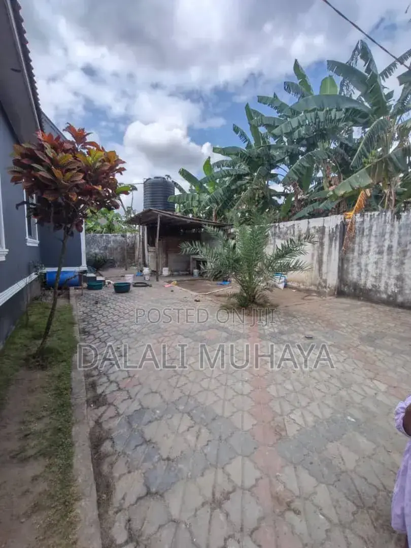 4bdrm House in Azam Complex, Mbagala for sale