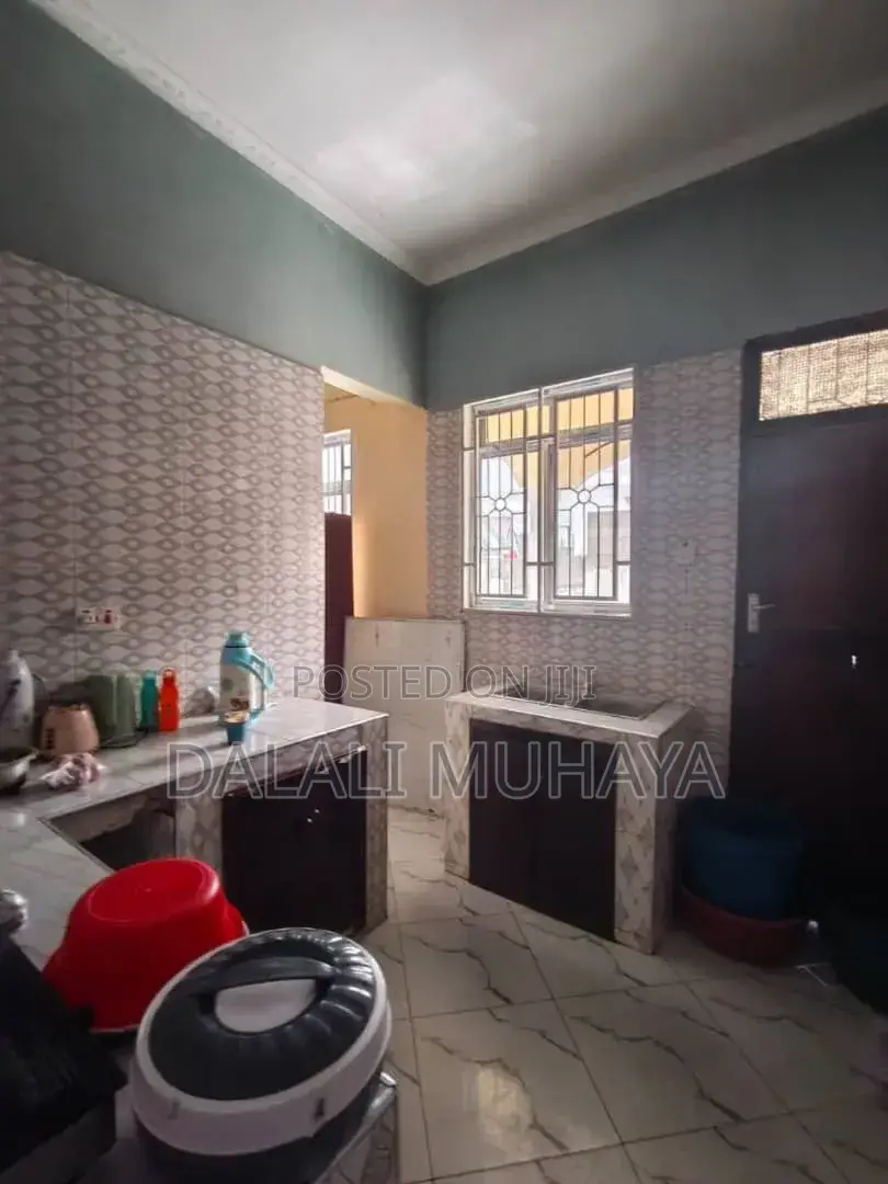 4bdrm House in Azam Complex, Mbagala for sale