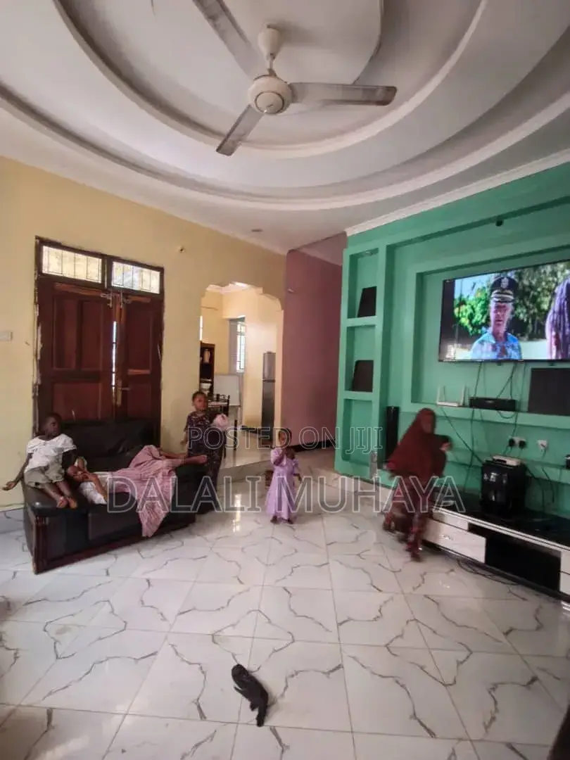 4bdrm House in Azam Complex, Mbagala for sale