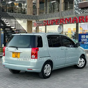 Toyota Raum 2005 Blue