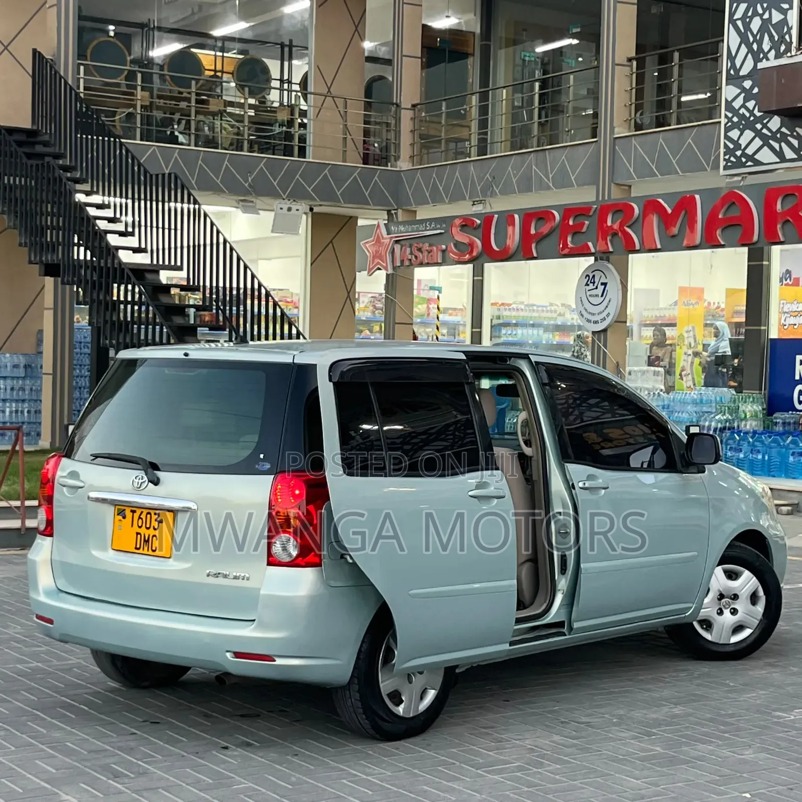 Toyota Raum 2005 Blue