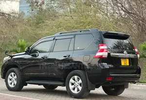 Toyota Land Cruiser Prado 2016 Black