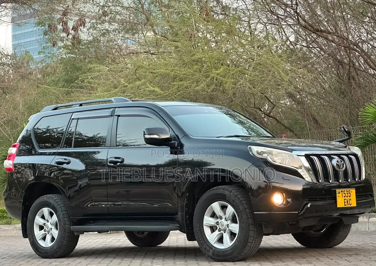 Toyota Land Cruiser Prado 2016 Black