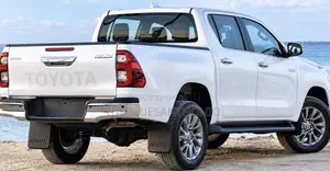 New Toyota Hilux 2025 Pearl