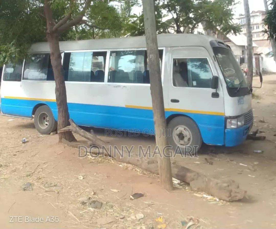 Toyota Coaster 2003 White