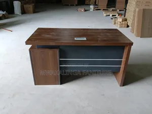 Simple Executive Table