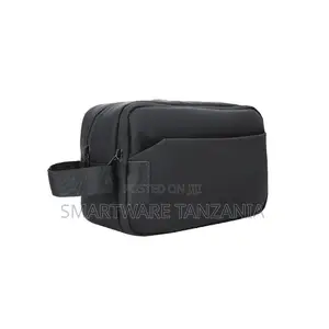 Green Lion Urban Travel Pouch, Compact Design for Home and Travel Use