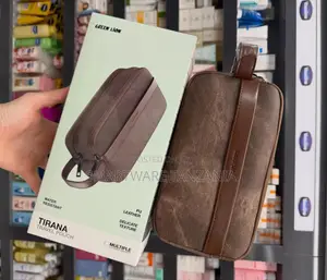 Green Lion Tirana Travel Pouch, PU Leather, Water Resistant