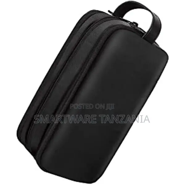 Green Lion Tirana Travel Pouch, PU Leather, Water-Resistant, Black