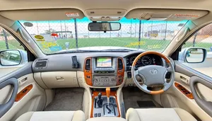 Toyota Land Cruiser 2005 Silver
