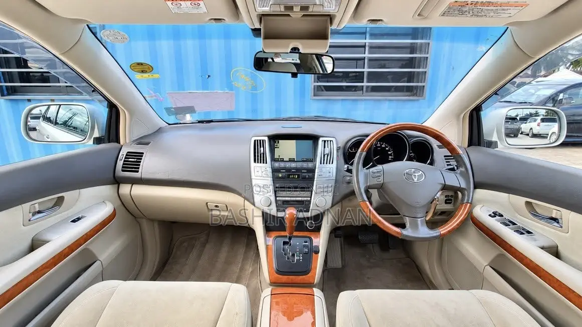 Toyota Harrier 2005 Silver