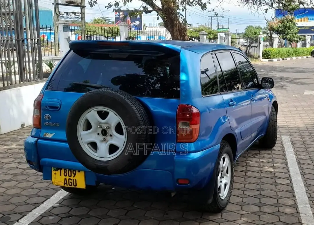 Toyota RAV4 2006 Blue