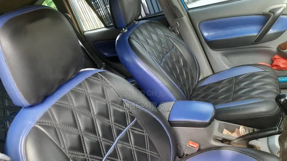Toyota RAV4 2006 Blue