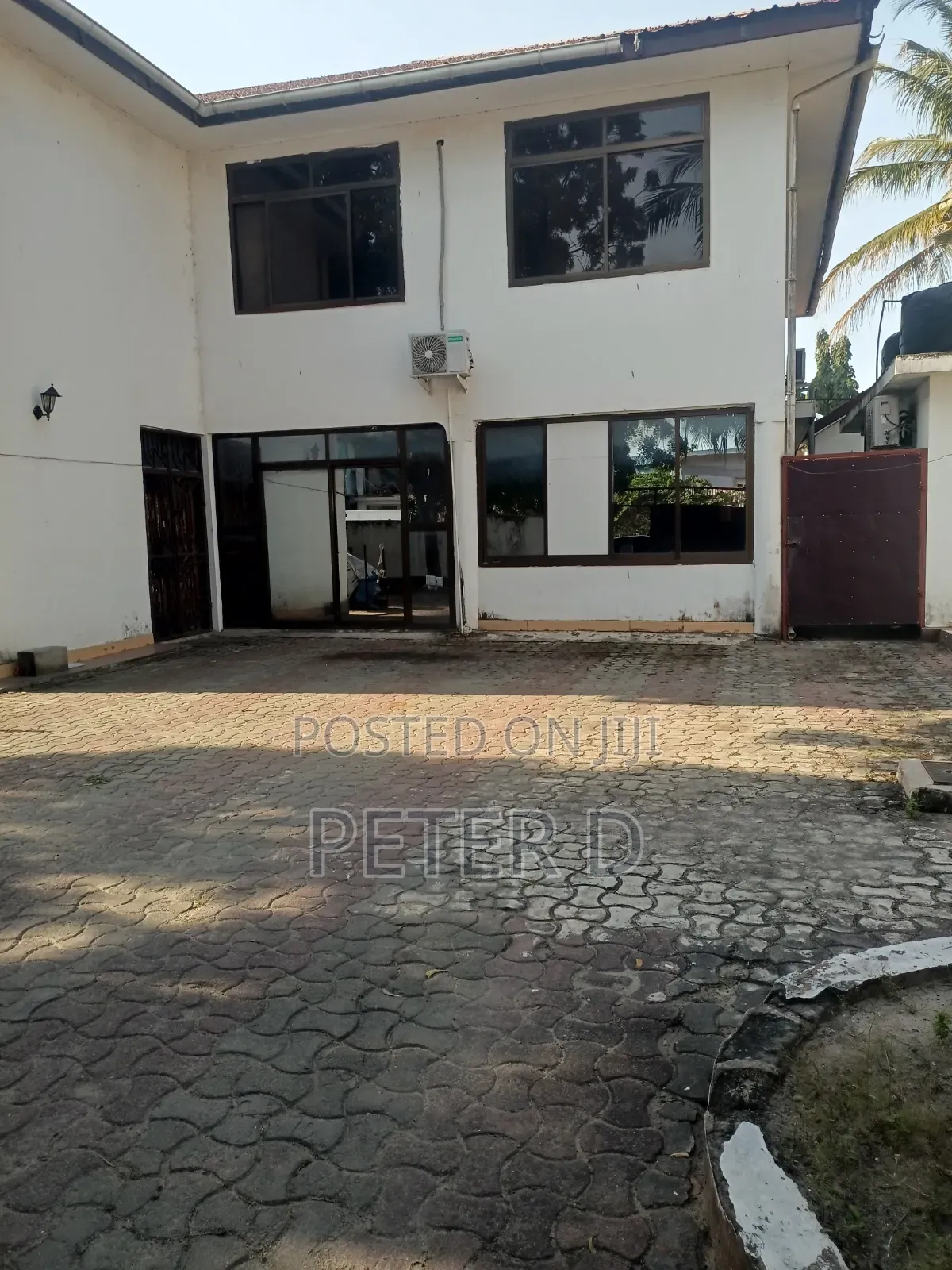 6bdrm House in Mikocheni for sale