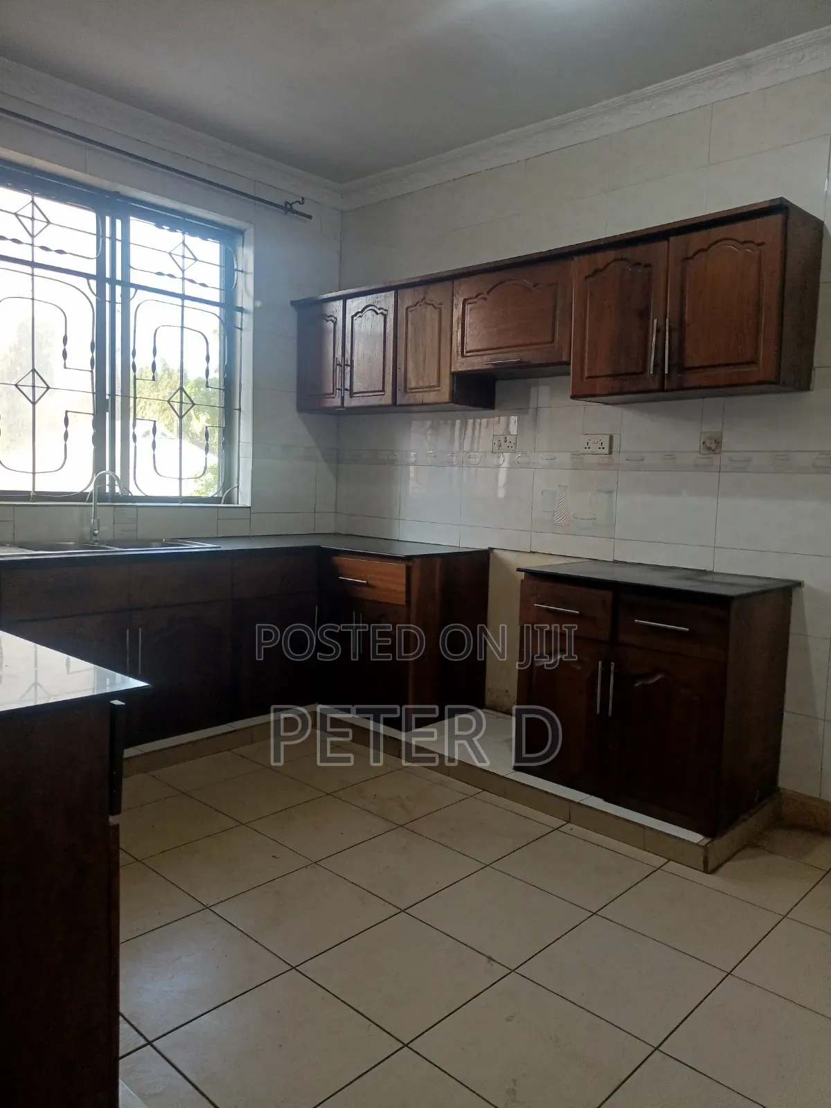 6bdrm House in Mikocheni for sale