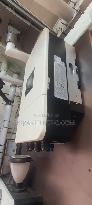 Deye Hybrid String Three-Phase Solar Inverter SUN--SG05LP3-EU-SM2