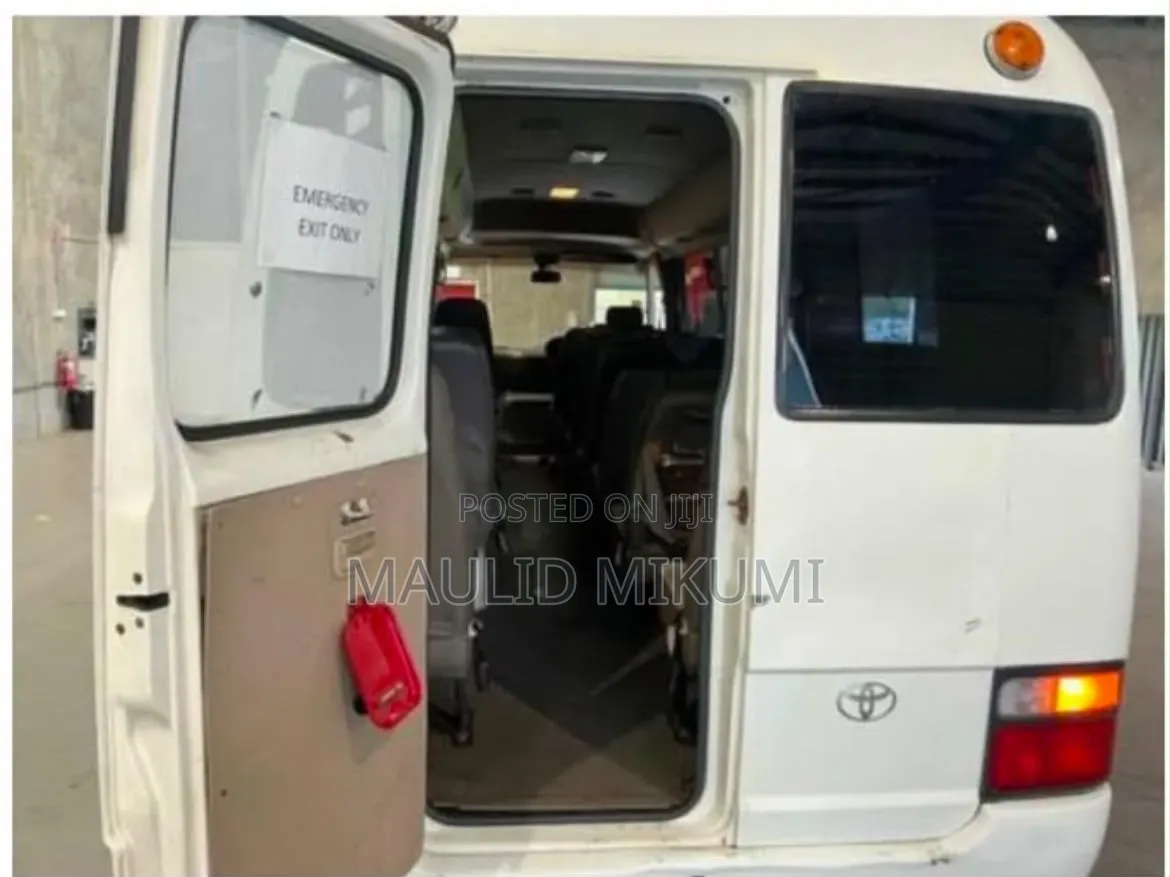 Toyota Coaster 2000 White