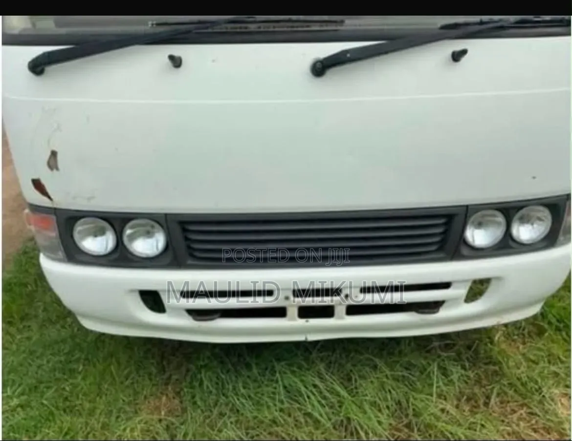 Toyota Coaster 2000 White
