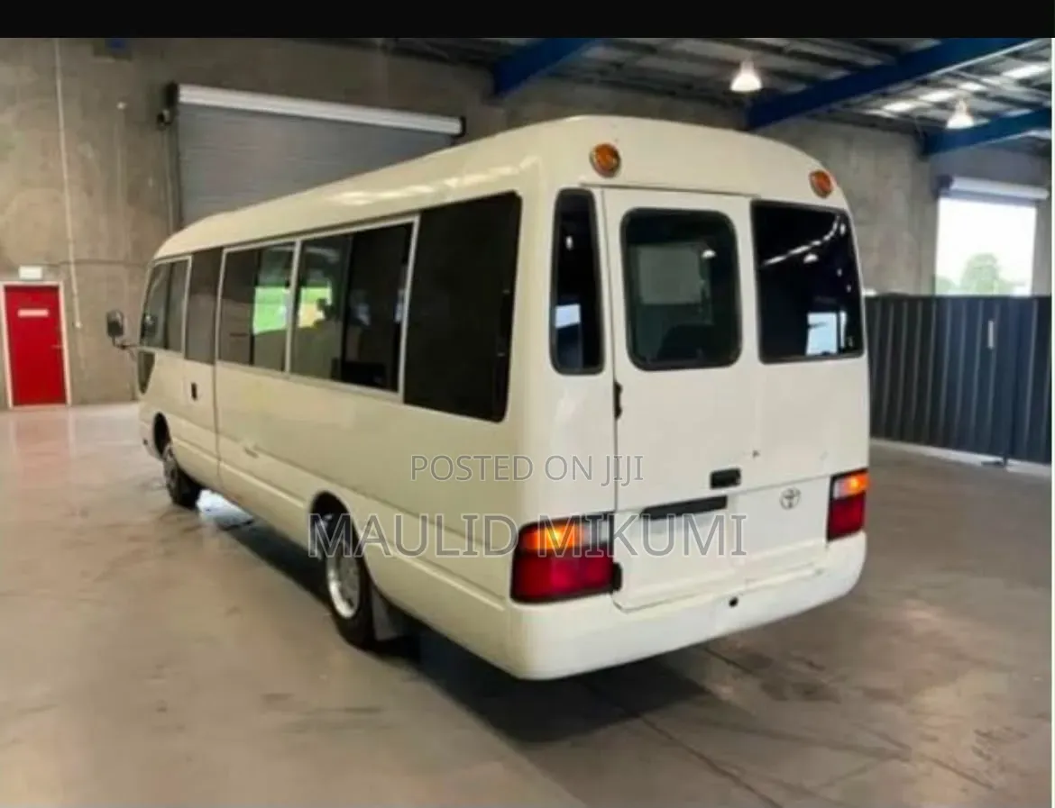 Toyota Coaster 2000 White
