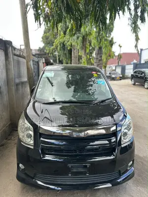 Toyota Noah 2009 Black