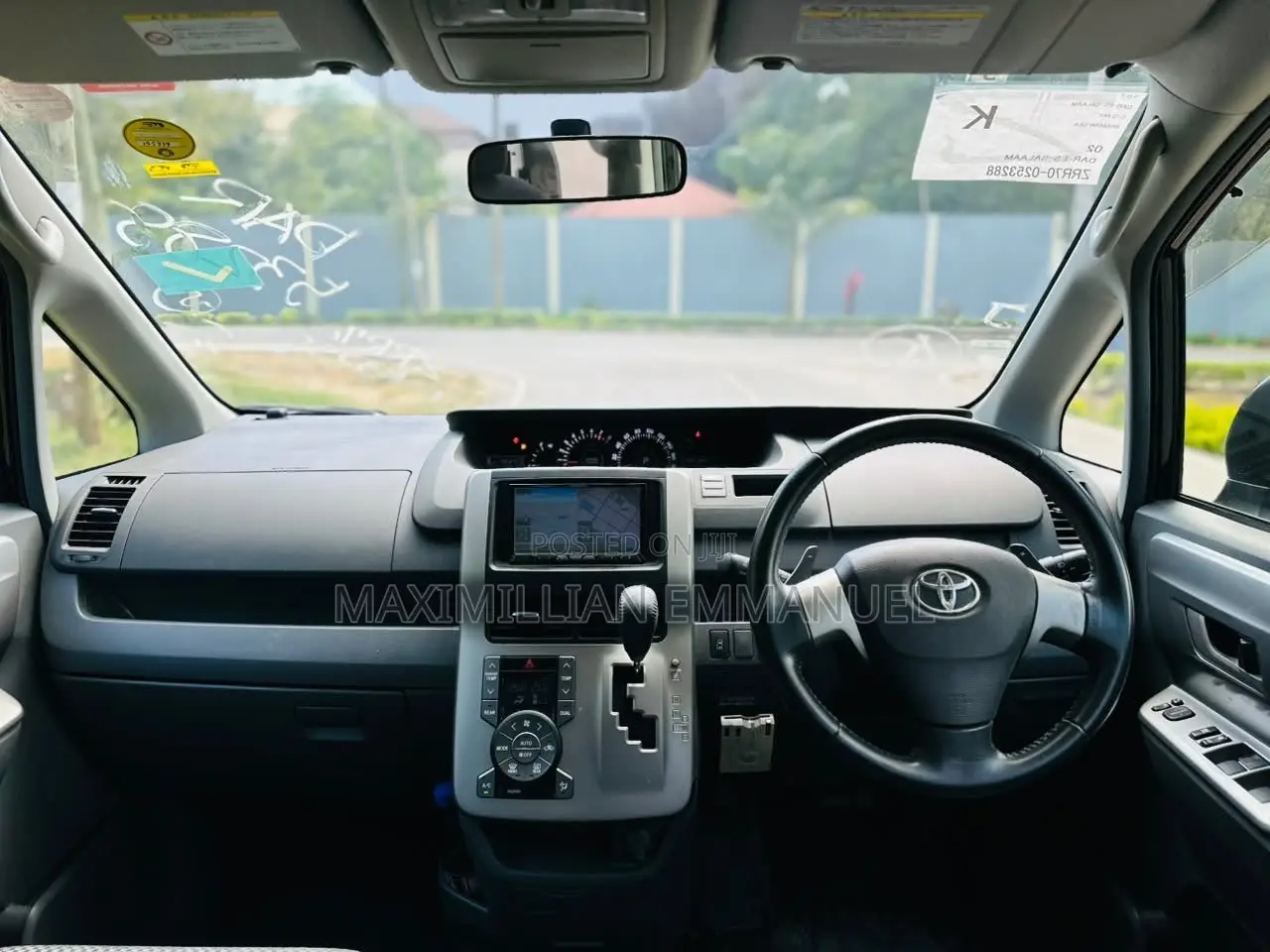 Toyota Noah 2009 Black