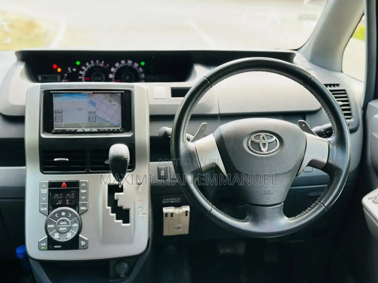 Toyota Noah 2009 Black