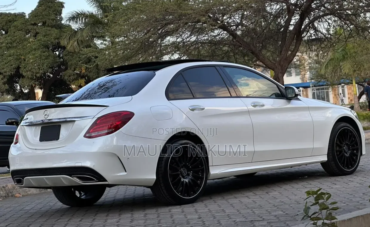 Mercedes-Benz C-Class 2014 White