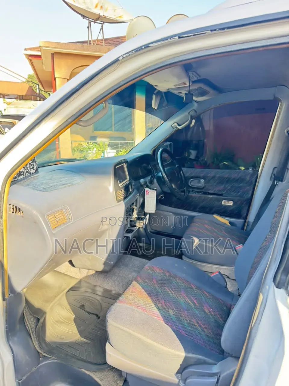 Toyota Noah 2001 White