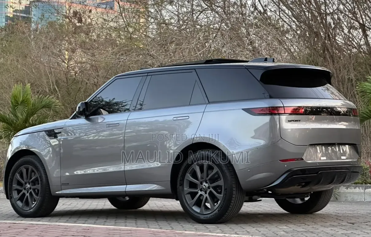 Land Rover Range Rover Sport 2025 Gray