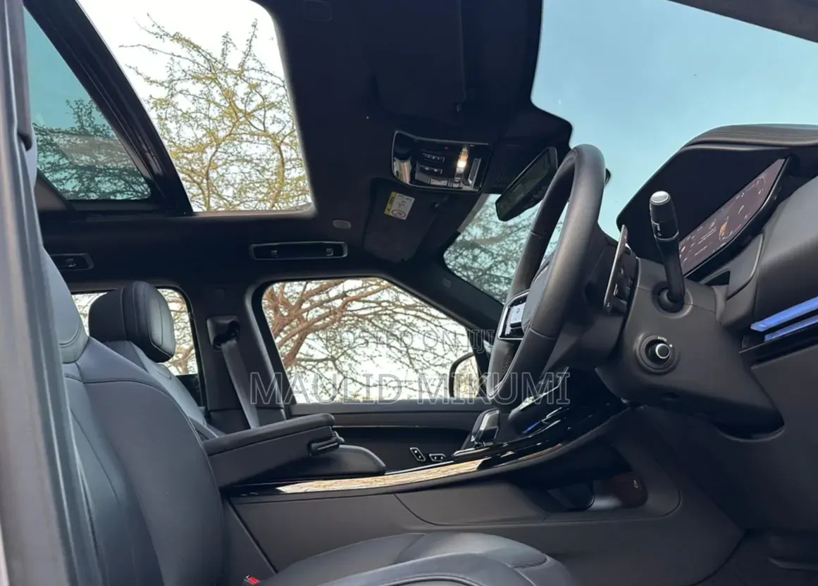 Land Rover Range Rover Sport 2025 Gray