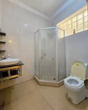 14bdrm House in Masaki for rent