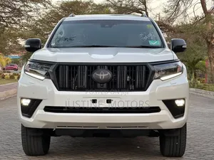 Toyota Land Cruiser Prado 2023 White
