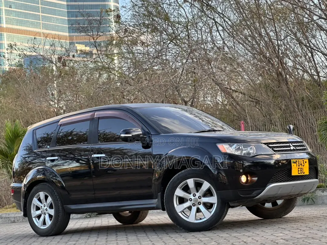 Mitsubishi Outlander 2011 Black