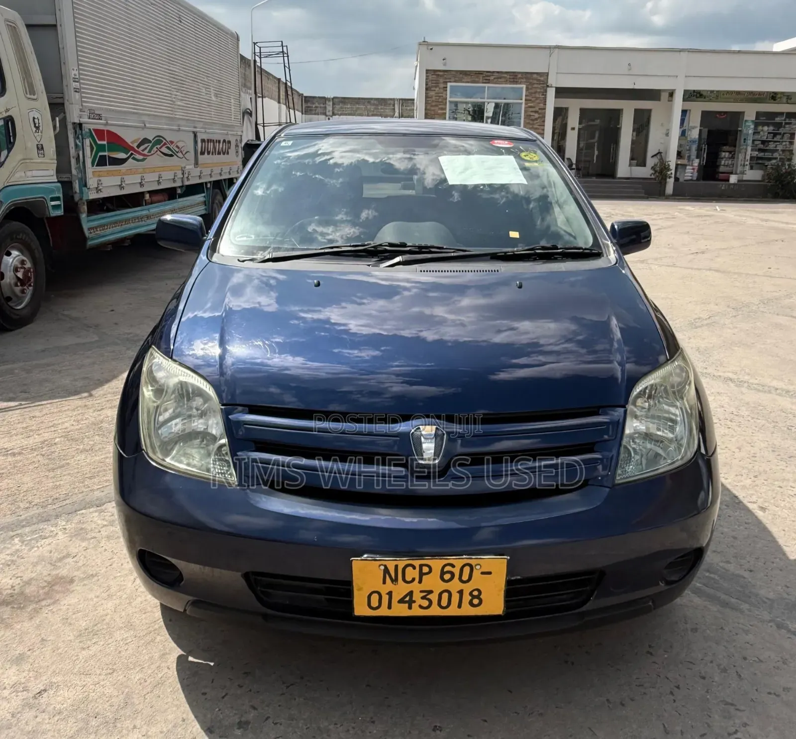 Toyota IST 2004 Blue