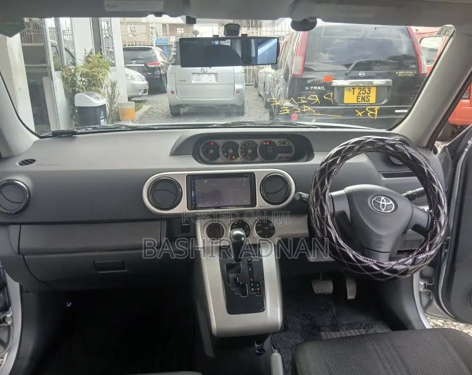 Toyota Corolla Rumion Hatchback 1.8 FWD 2008 Silver