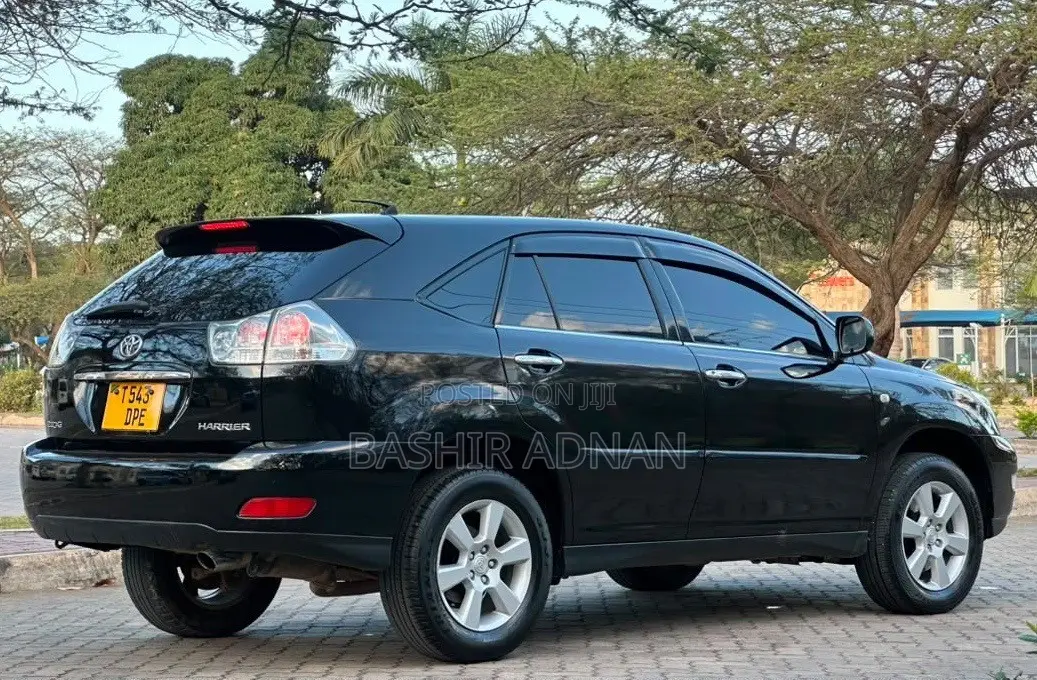 Toyota Harrier 2.4 2007 Black