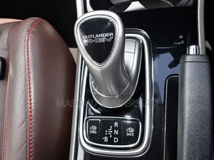 Mitsubishi Outlander 2016 Black