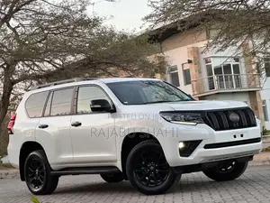 Toyota Land Cruiser Prado 2.7 2023 White