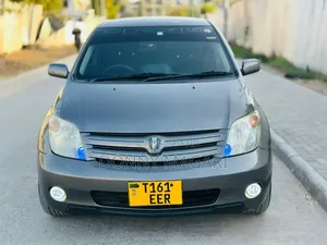 Toyota IST 2005 Gray